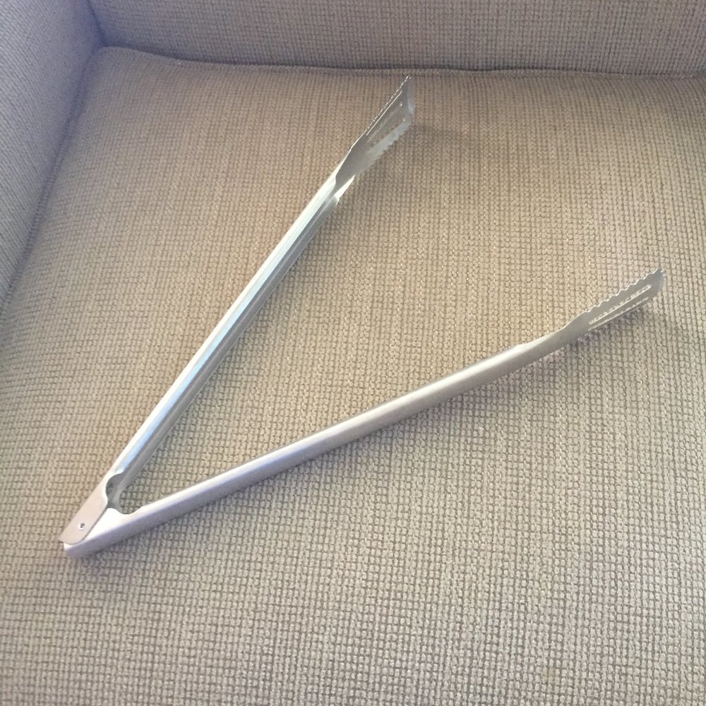 Everyday Style BBQ Turner Tongs - NEW!